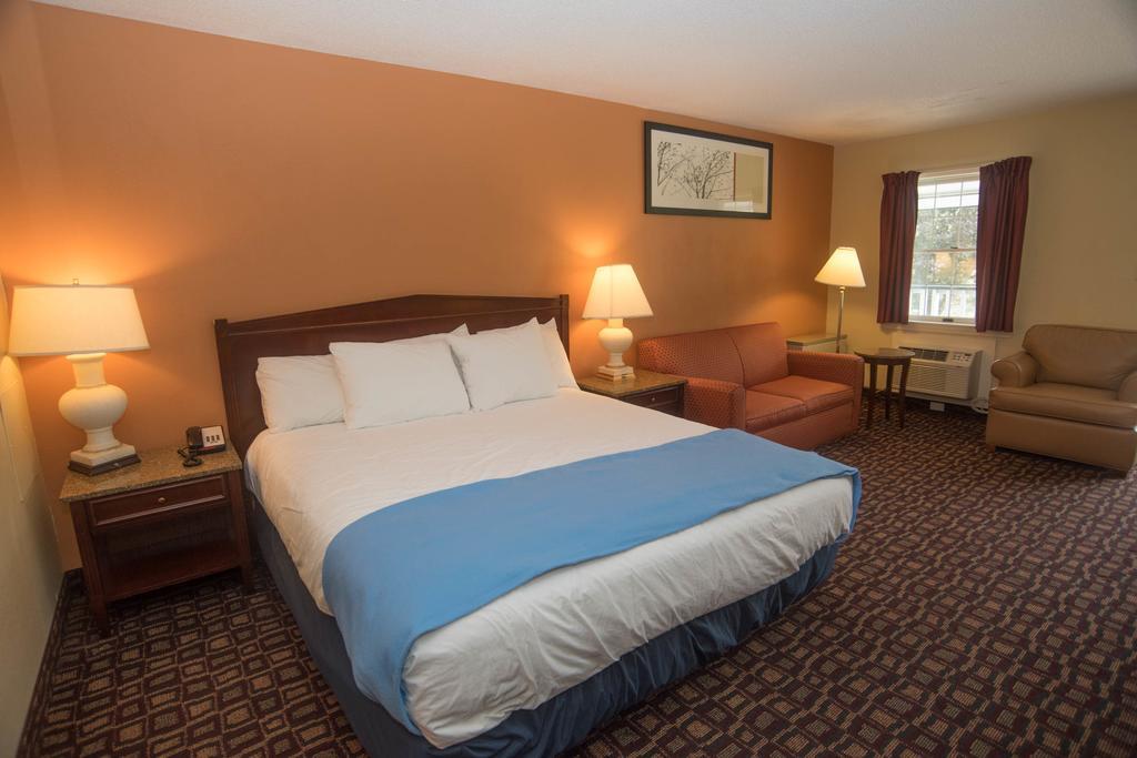 Colonnade Inn Lyndonville Esterno foto