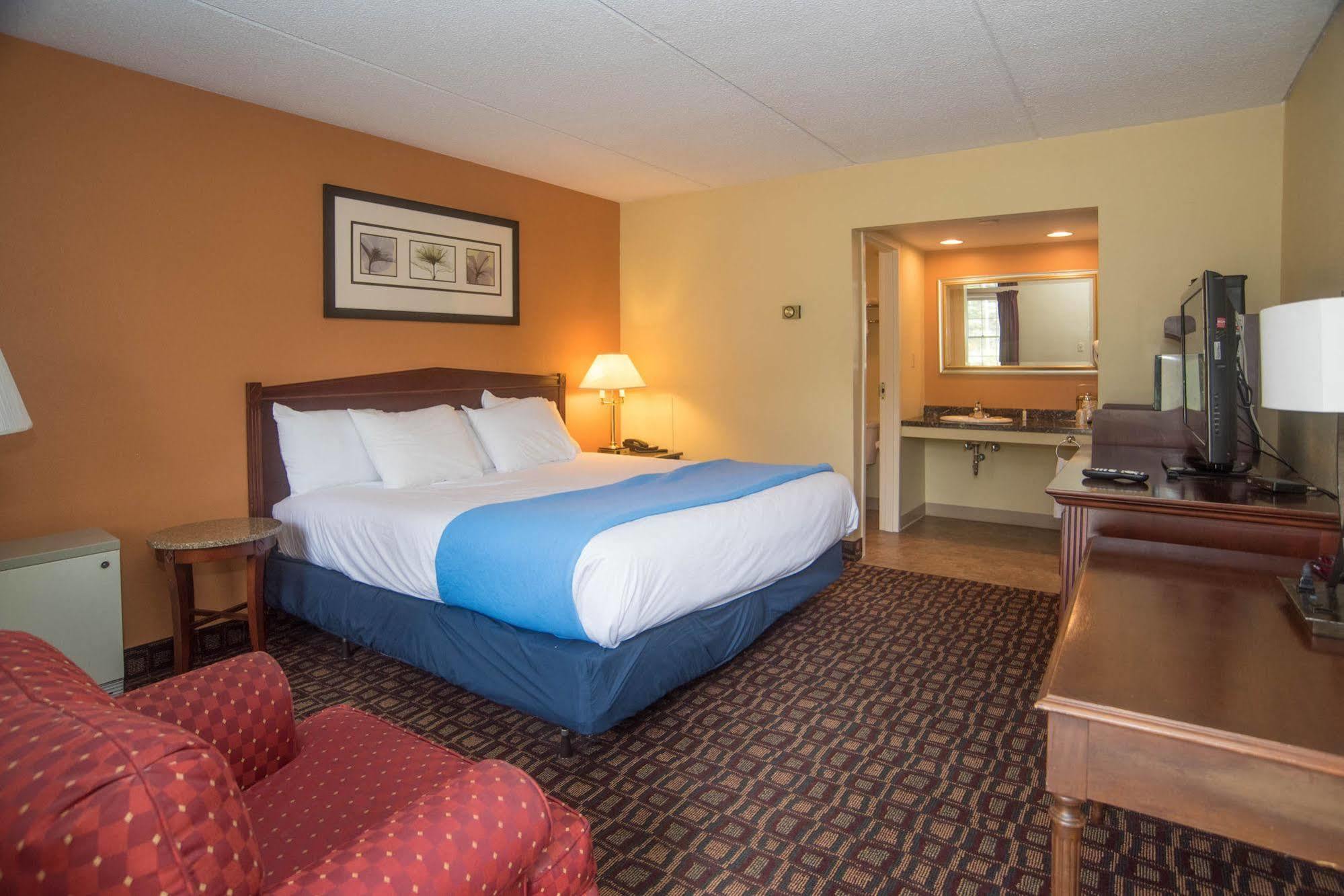 Colonnade Inn Lyndonville Esterno foto